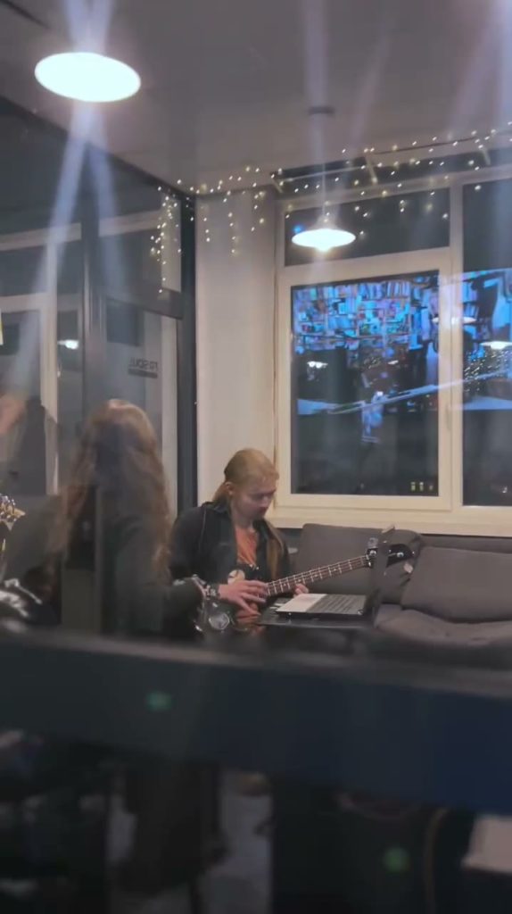 „Fasoul Artspace“ muzikuoja pilnu pajėgumu Vilniuj, Kaune bei Klaipėdoj!