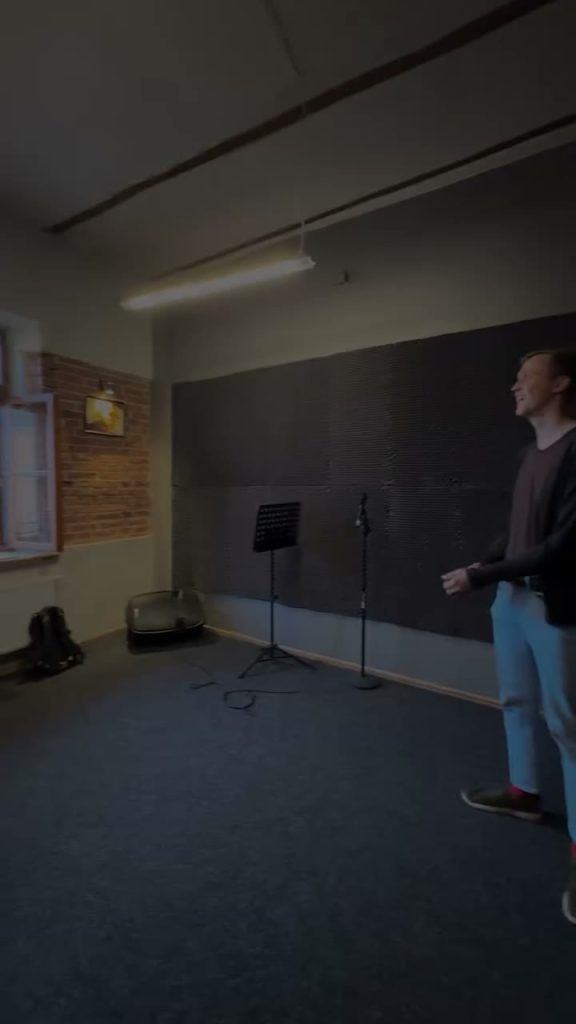 Stiprios pagrindų žinios praverčia visose srityje, muzika ne išimtis.