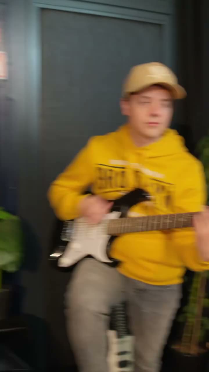 Gitara – mokykis groti lengvai ir smagiai! 🎸
